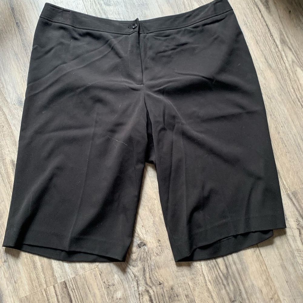Lane Bryant short capris